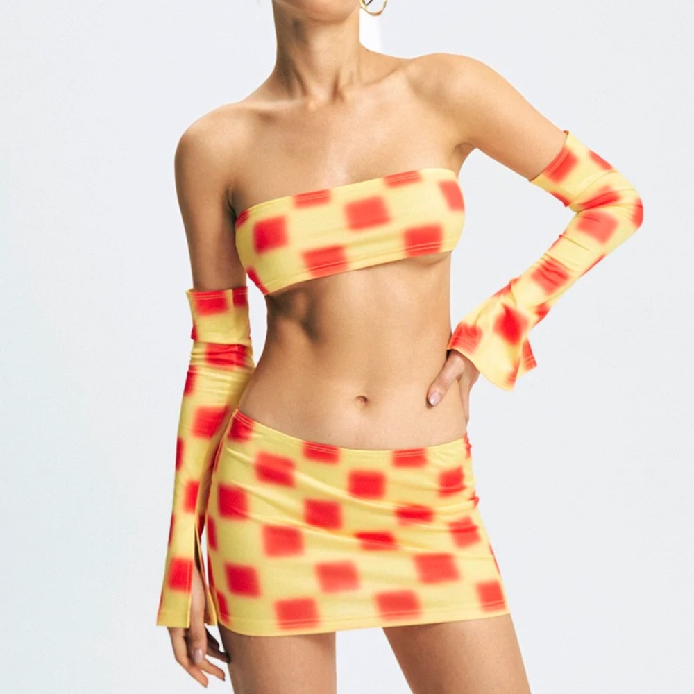 Skirt top glove set small red and yellow checker print